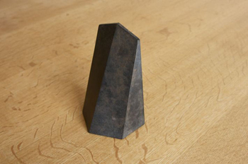FUTAGAMI(フタガミ)真鍮のブックエンド黒ムラ 二上