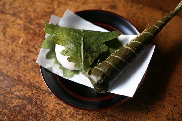 Appi Urushi Studio Tsubaki Plate