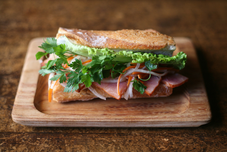 Moyai Kogei Zelkova Bread Plate